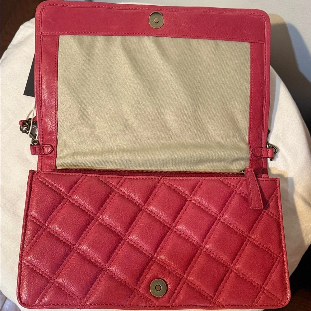 American Leather Co. diamond shaped